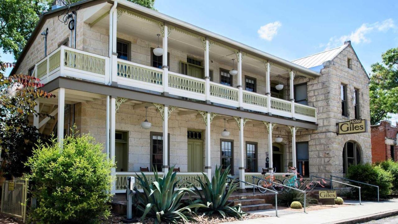 Hotel Giles 康福特 外观 照片